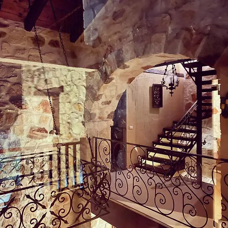 Palazzo Di P Villa, World 5th Award *
